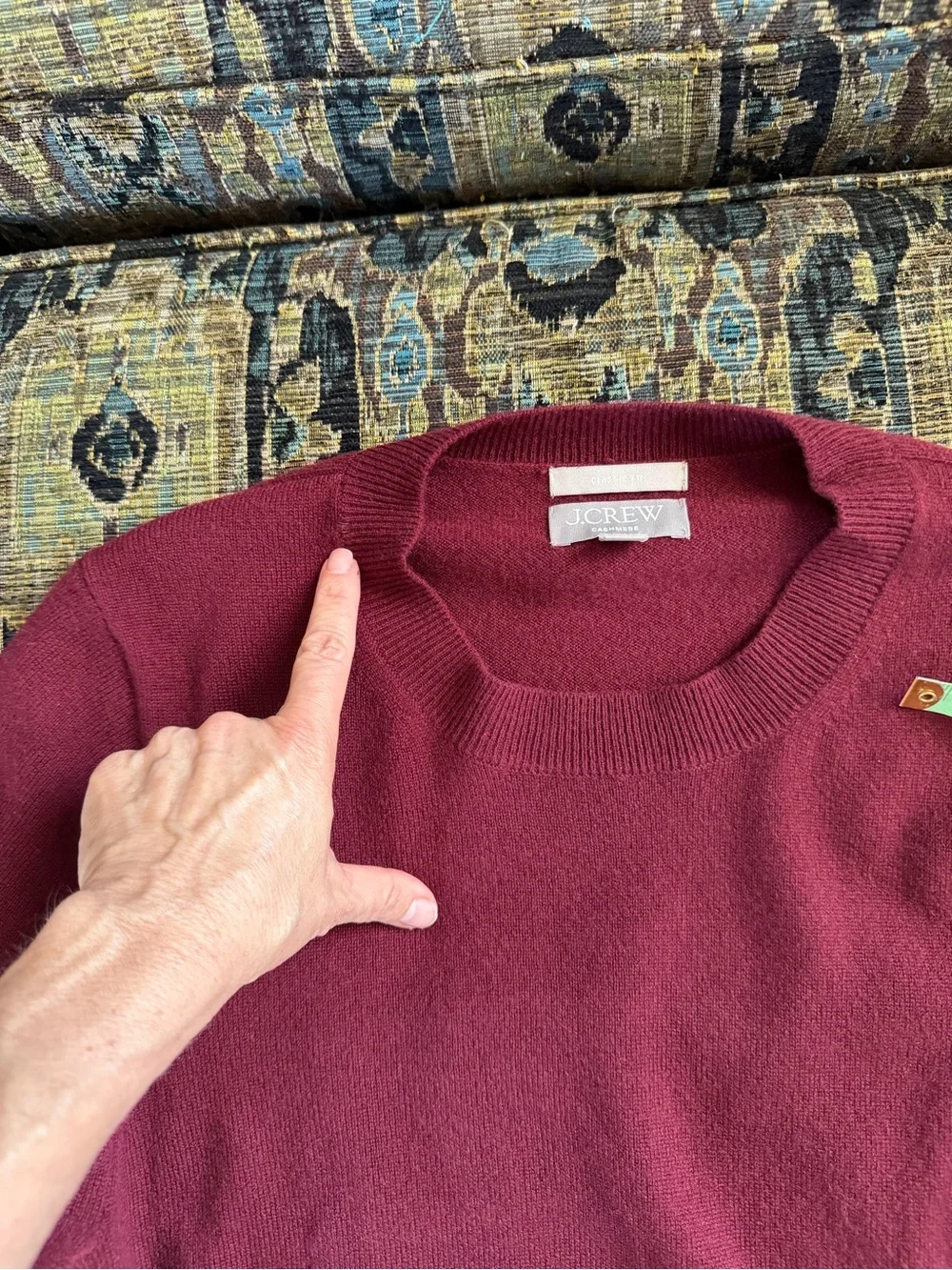 J.Crew 100% Cashmere Crewneck Sweater Burgundy Wine Classic Fit Medium-Repair